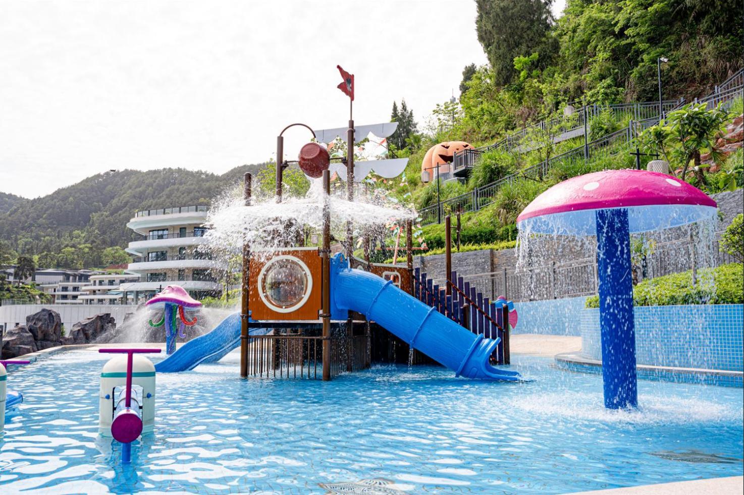 Wyndham Grand Plaza Royale Hot Springs Fenghuang Hotel Exterior photo
